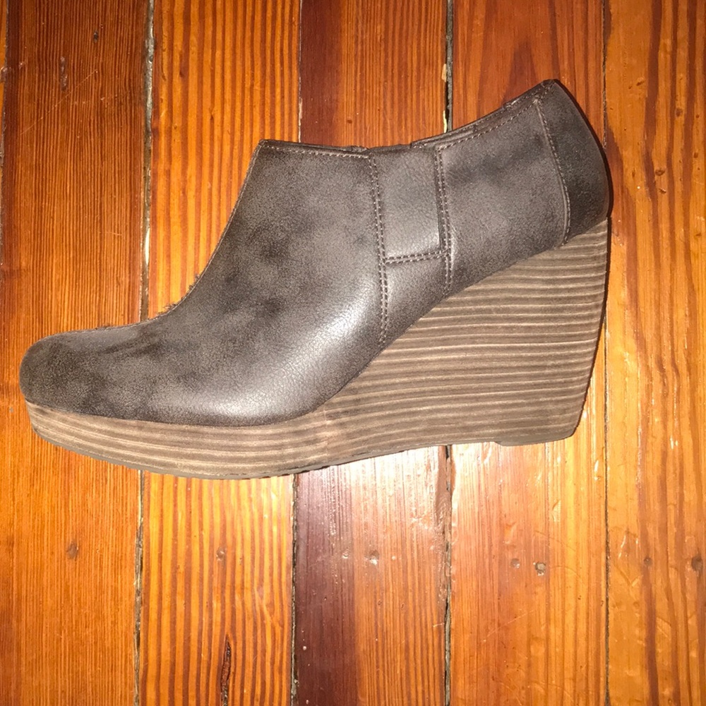 Dr. Scholl’s Leather Bootie Wedges